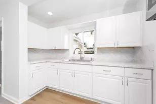 1006 Hays Park Ave, Kalamazoo, MI 49001 - Photo 11