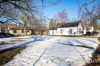 1651 Smith Street, Muskegon, MI 49442 - Photo 27
