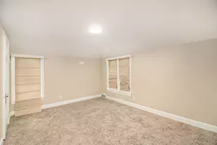 6953 Mayburn St, Dearborn Heights, MI 48127 - Photo 13
