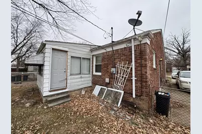 20290 Woodmont Street, Harper Woods, MI 48225 - Photo 31