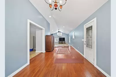 208 Glasgow Road, Jackson, MI 49201 - Photo 9