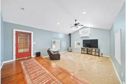 208 Glasgow Road, Jackson, MI 49201 - Photo 7