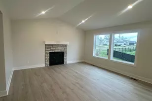 744 Hawthorn Ct, Middleville, MI 49333 - Photo 3