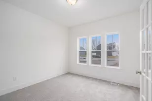 5589 Paxton Ct, Portage, MI 49024 - Photo 3