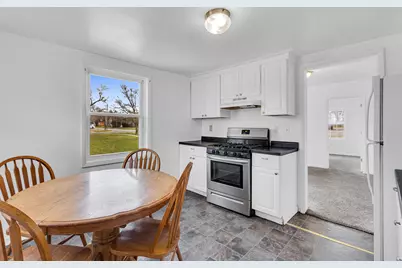 230 W Prospect Street, Jackson, MI 49203 - Photo 7