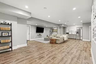 15102 Steve's Dr, Grand Haven, MI 49417 - Photo 17