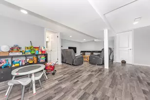 237 Winchester St, South Lyon, MI 48178 - Photo 33