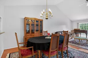 39828 Village Run Dr, Northville, MI 48168 - Photo 9