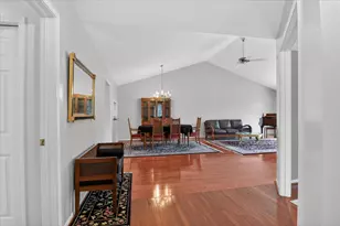39828 Village Run Dr, Northville, MI 48168 - Photo 13
