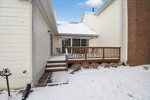 39828 Village Run Dr, Northville, MI 48168 - Photo 41