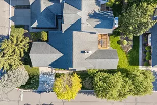 39828 Village Run Dr, Northville, MI 48168 - Photo 9