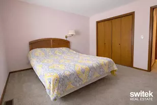 202 Bona Vista Dr NW, Grand Rapids, MI 49504 - Photo 9