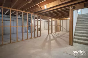 202 Bona Vista Dr NW, Grand Rapids, MI 49504 - Photo 15