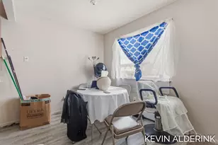 1144 Country Ln, Holland, MI 49423 - Photo 7