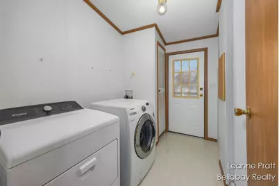 9820 W 5 Point Highway, Bellevue, MI 49021 - Photo 21