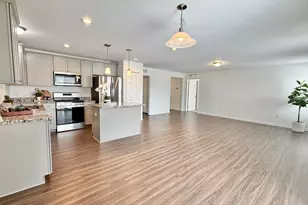 10290 Swan Lake Cir, Ypsilanti, MI 48197 - Photo 11