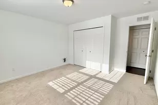 10290 Swan Lake Cir, Ypsilanti, MI 48197 - Photo 37