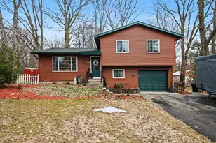 12718 112th Ave, Grand Haven, MI 49417 - Photo 1