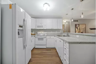 4101 Cameron Circle, Commerce Township, MI 48390 - Photo 13