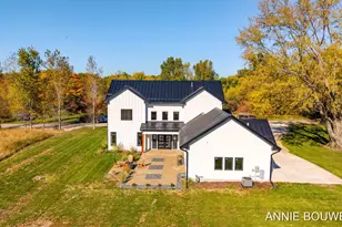 6008 Hidden Creek Trail, Saugatuck, MI 49453 - Photo 29