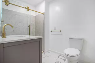 7610 Lake Wood Dr, Portage, MI 49002 - Photo 11