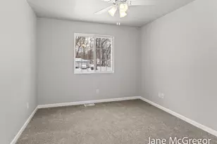 1065 James Ave, Muskegon, MI 49442 - Photo 17