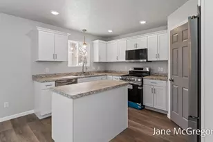 1065 James Ave, Muskegon, MI 49442 - Photo 9