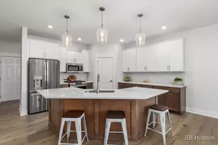 6602 Timber Crst Dr NE, Rockford, MI 49341 - Photo 11