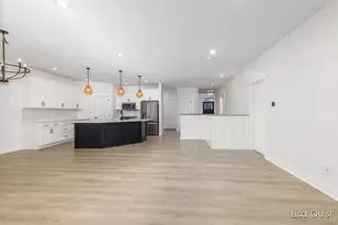 6604 Timber Crst Dr NE, Rockford, MI 49341 - Photo 7