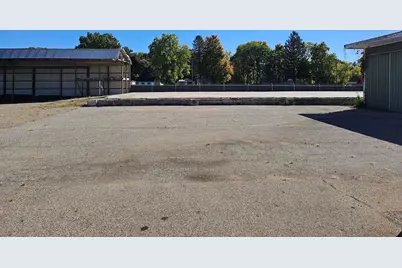 312 E Sherwood Street, Decatur, MI 49045 - Photo 5