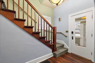 1037 Washington Ave, Grand Haven, MI 49417 - Photo 7