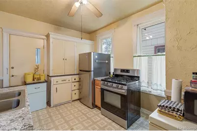 7743 E Canfield Street, Detroit, MI 48214 - Photo 23