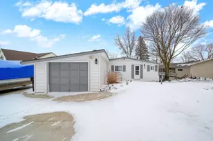 261 Somerset Dr, Brooklyn, MI 49230 - Photo 3