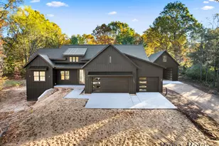 7650 Courtland Dr NE, Rockford, MI 49341 - Photo 1