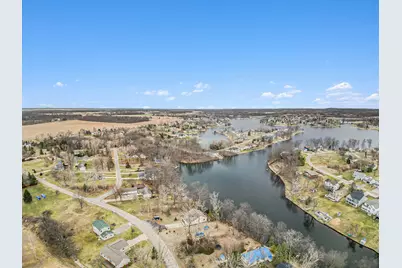 10568 Woodbrook Drive, Cement City, MI 49233 - Photo 5
