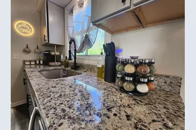 2464 Greenfield Road, Berkley, MI 48072 - Photo 5