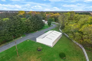 5563 Spring Creek Rd, Three Oaks, MI 49128 - Photo 5