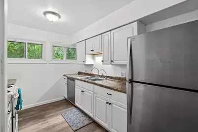 1900 Derfla Drive, Saint Joseph, MI 49085 - Photo 11