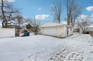 869 Lincoln Ave, Lincoln Park, MI 48146 - Photo 33