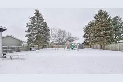 102 Pillsbury Avenue, Coldwater, MI 49036 - Photo 3