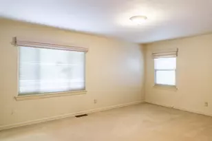 2117 Academy Dr NE, Grand Rapids, MI 49503 - Photo 27