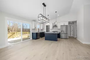 1040 N Washington Street SE, Lowell, MI 49331 - Photo 7