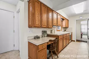 1921 Camille Dr SE, Grand Rapids, MI 49546 - Photo 11