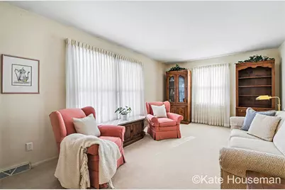 1921 Camille Drive SE, Grand Rapids, MI 49546 - Photo 5