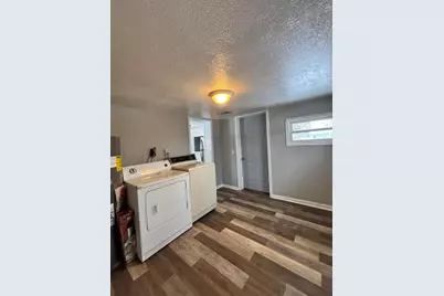 520 W 1st Street, Charlotte, MI 48813 - Photo 17
