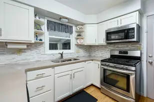 767 Cambridge Dr, Battle Creek, MI 49015 - Photo 11