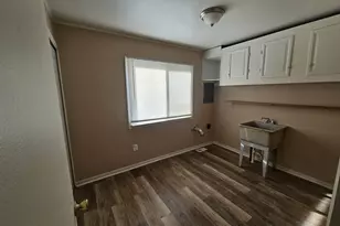 28339 Leroy St, Romulus, MI 48174 - Photo 19