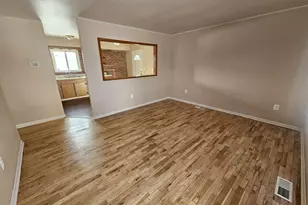 28339 Leroy St, Romulus, MI 48174 - Photo 3