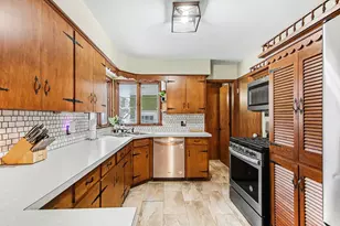 671 E 13th St, Holland, MI 49423 - Photo 7