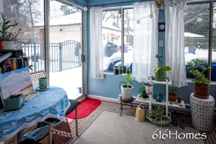 2450 Oakwood Ave NE, Grand Rapids, MI 49505 - Photo 27